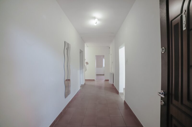 Vitan Spatiu comercial/ Spatiu birouri Ion Mortun