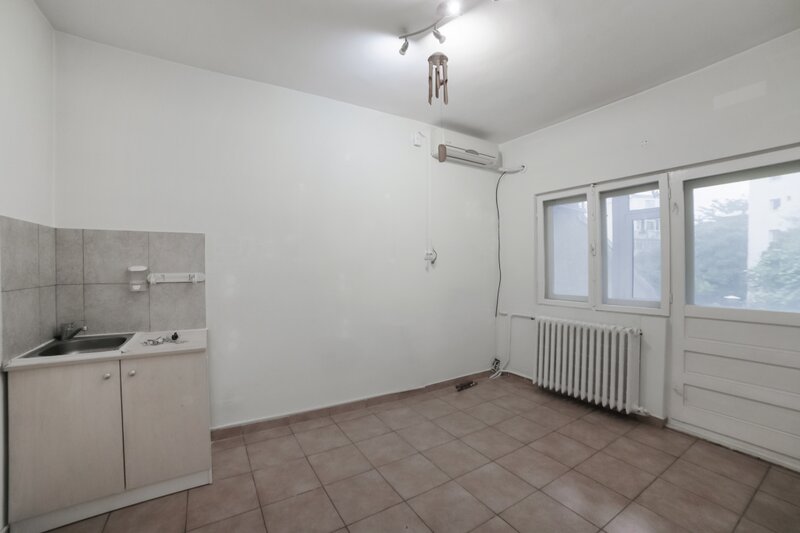 Vitan Spatiu comercial/ Spatiu birouri Ion Mortun