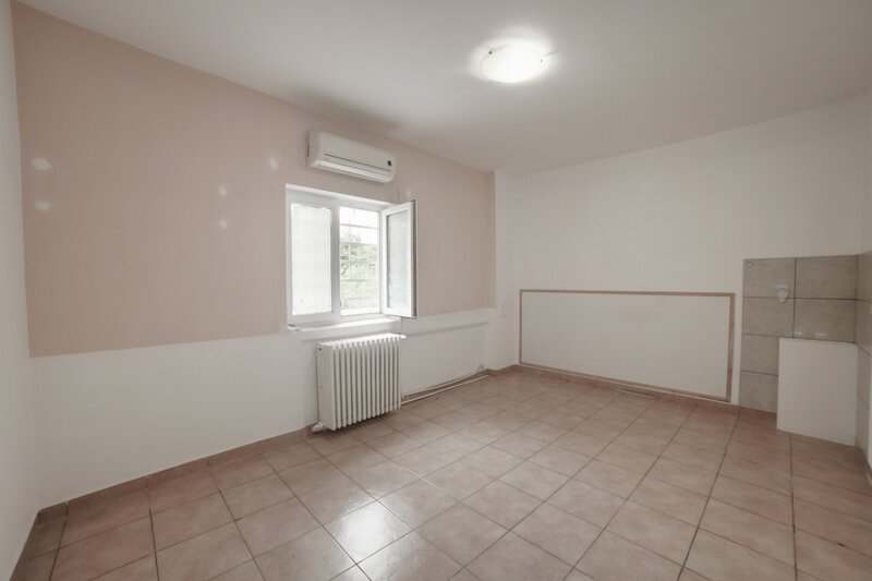 Vitan Spatiu comercial/ Spatiu birouri Ion Mortun